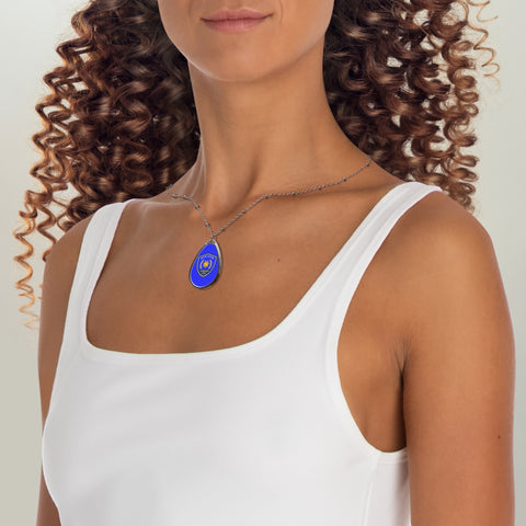 Ellipse Shaped Back The Blue Pendant Necklace | Stylish Support Accessory